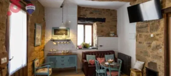 4 bedrooms House in Leon, Spain No. 153896 6