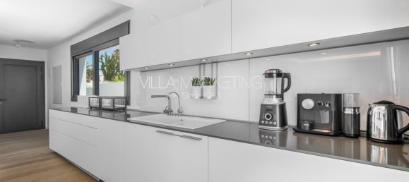 6 Schlafzimmer Villa in Marbella, Spain, Nr. 93699 25