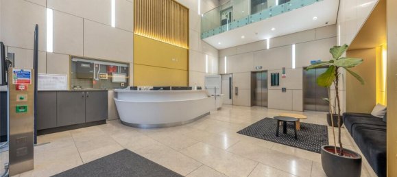 2 bedrooms Apartment in London, United Kingdom No. 7845 9