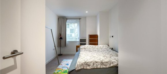 2 bedrooms Apartment in London, United Kingdom No. 7845 3