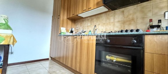 Квартира с 4 комнатами в Биелла, Италия № 132922 18