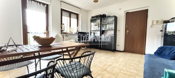 Квартира с 4 комнатами в Биелла, Италия № 132922 3