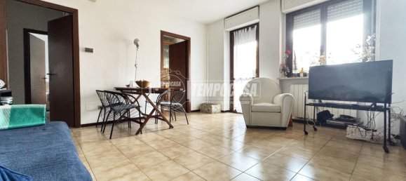 Квартира с 4 комнатами в Биелла, Италия № 132922 4