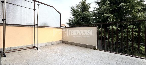 Квартира с 4 комнатами в Биелла, Италия № 132922 11