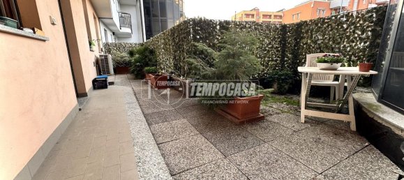 Квартира с 4 комнатами в Биелла, Италия № 132922 6