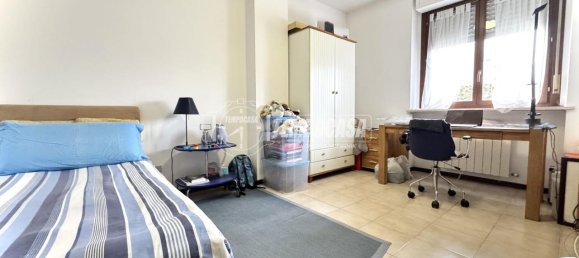 Квартира с 4 комнатами в Биелла, Италия № 132922 17