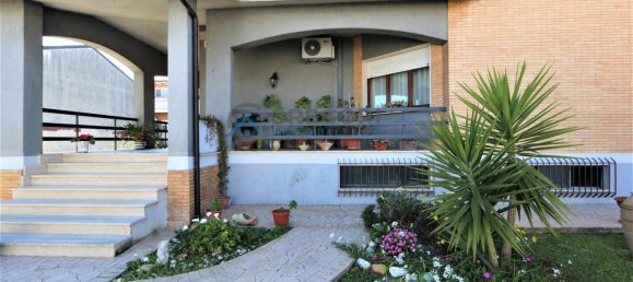 9 rooms House in Nereto, Italy No. 163900 7