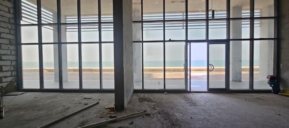 Laden in Al Marjan Island, UAE 127m², Nr. 107194 5