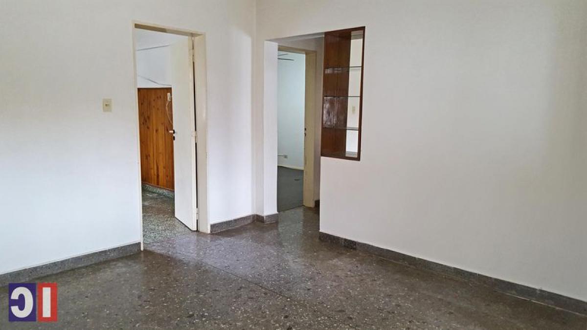 2 bedrooms House in Ituzaingo, Argentina No. 93647