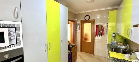 Apartamento de 3 dormitorios en Málaga, Spain No. 181036 5