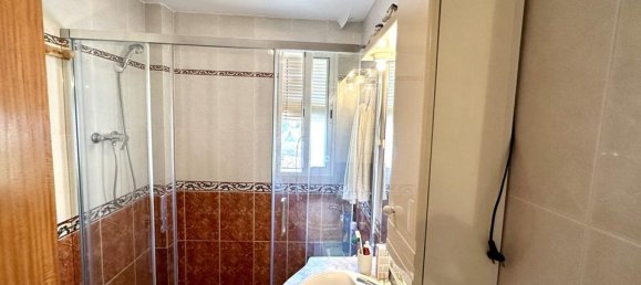 Apartamento de 3 dormitorios en Málaga, Spain No. 181036 30