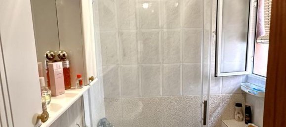 Apartamento de 3 dormitorios en Málaga, Spain No. 181036 21