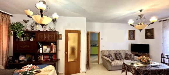 Apartamento de 3 dormitorios en Málaga, Spain No. 181036 19