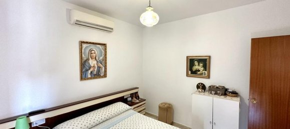Apartamento de 3 dormitorios en Málaga, Spain No. 181036 32