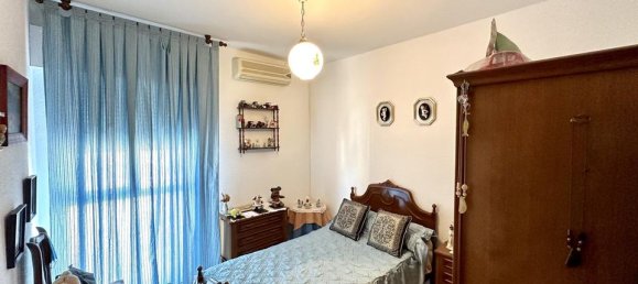 Apartamento de 3 dormitorios en Málaga, Spain No. 181036 23