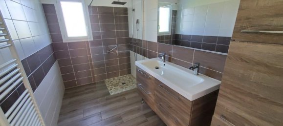 Villa de 3 dormitorios en Virazeil, France No. 305490 5