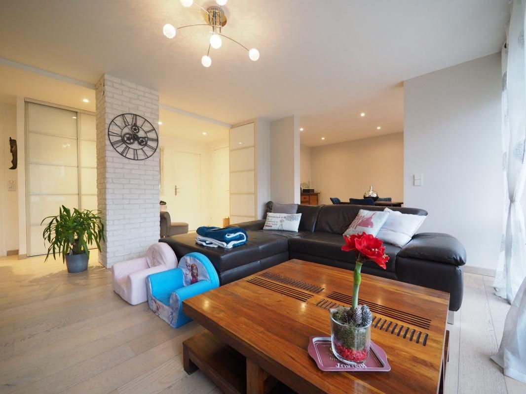 Квартира с 3 спальнями в Буа-д'Арси, Франция № 182267