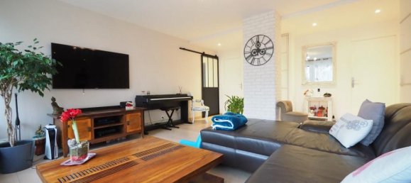 Квартира с 3 спальнями в Буа-д'Арси, Франция № 182267 2