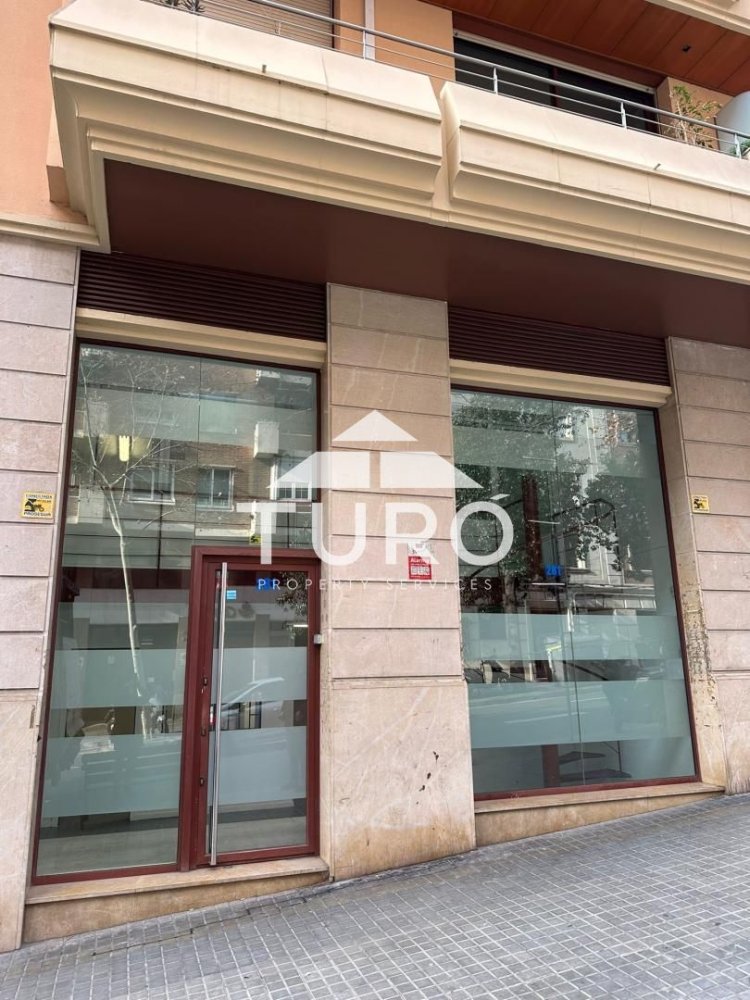 165m² Commercial property in Barcelona, Spain No. 62420