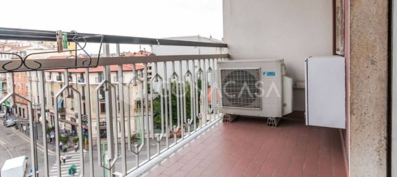 2 bedrooms Apartment in Milan, Italy No. 314152 14
