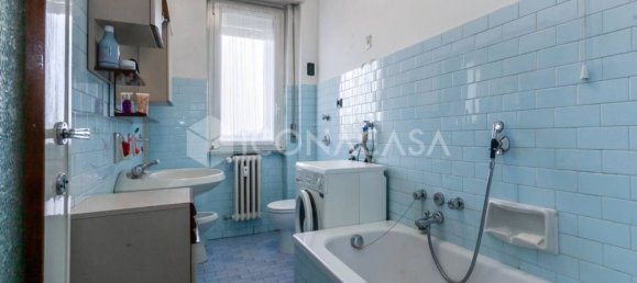 2 bedrooms Apartment in Milan, Italy No. 314152 28