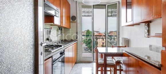 2 bedrooms Apartment in Milan, Italy No. 314152 8