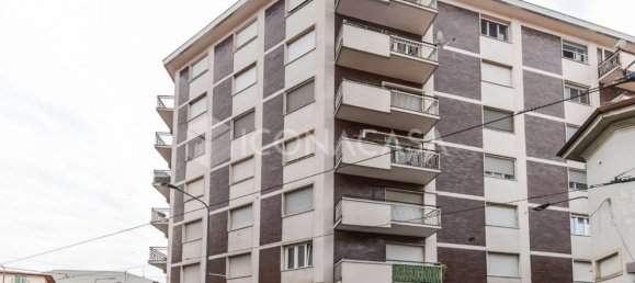 2 bedrooms Apartment in Milan, Italy No. 314152 3