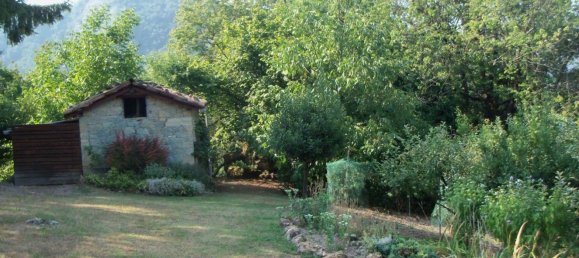5 rooms House in Castelnovo ne' Monti, Italy No. 168134 17