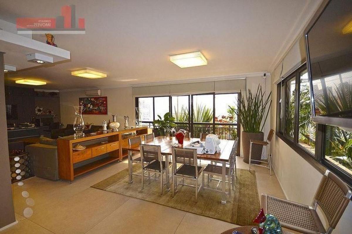 4 bedrooms House in Sao Paulo, Brazil No. 470232