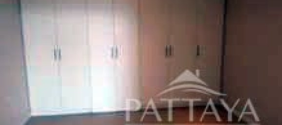 2 bedrooms Condo in Pattaya, Thailand No. 1580 3