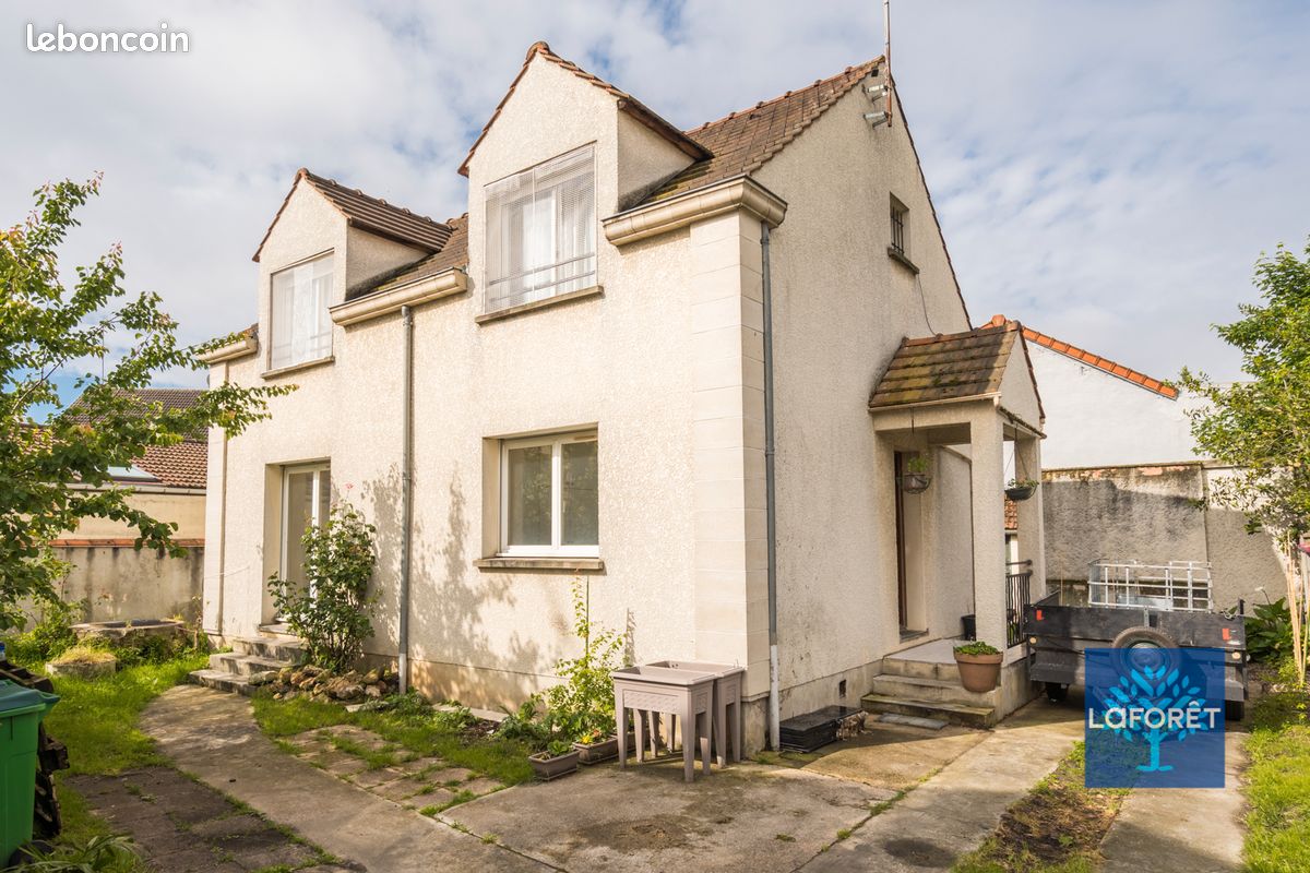 2 chambres Maison à Les Pavillons-sous-Bois, France No. 181494