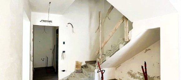 Casa de 7 habitaciónes en Guardiagrele, Italy No. 274109 3