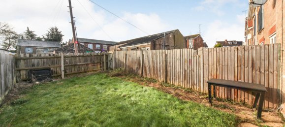  House in Luton, United Kingdom No. 2336 2