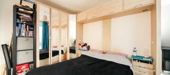  House in Luton, United Kingdom No. 2336 11