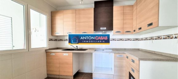 4 Schlafzimmer Haus in Salinas, Spain, Nr. 98651 5