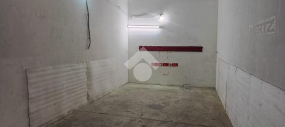 18m² Garage in Afragola, Italy No. 320806 10