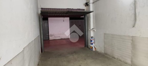 18m² Garage in Afragola, Italy No. 320806 4