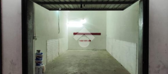 18m² Garage in Afragola, Italy No. 320806 6