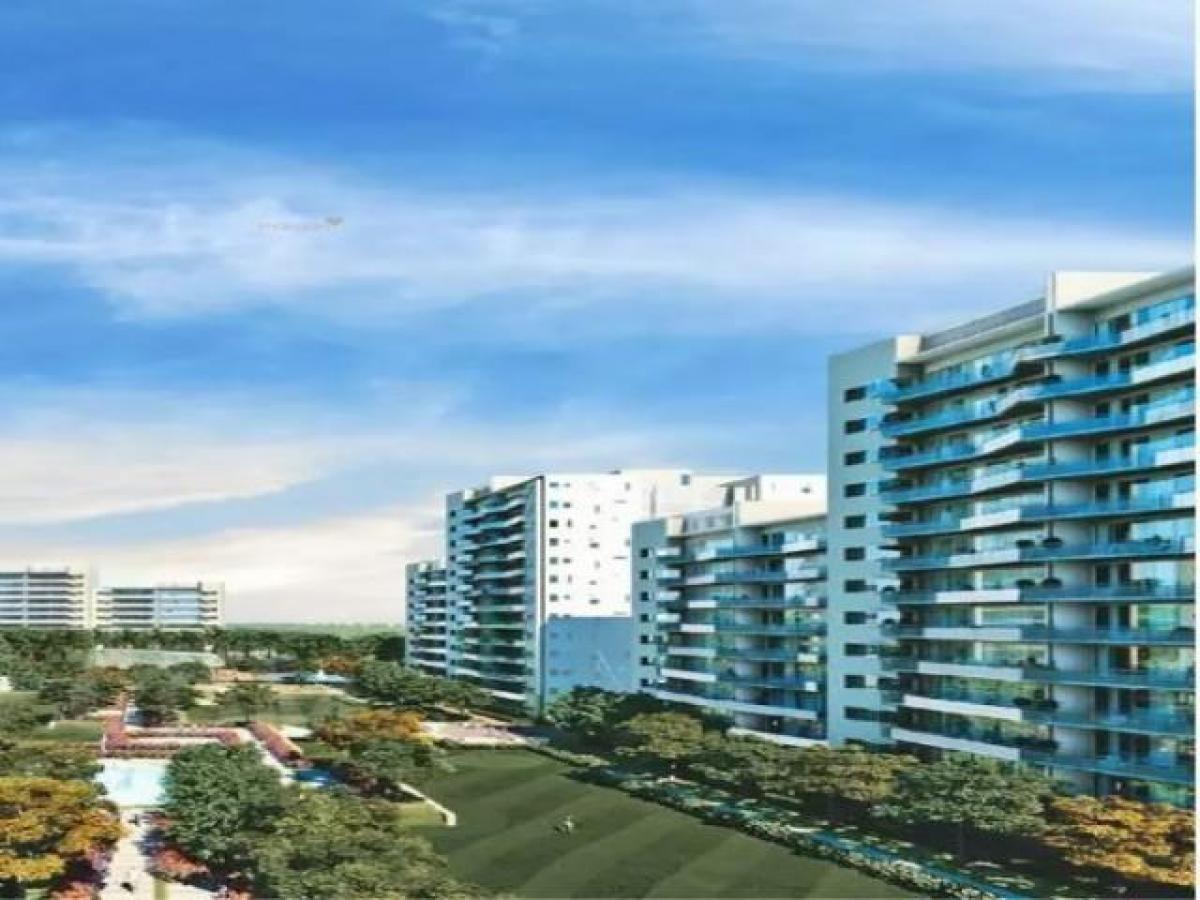 3 bedrooms House in Gurgaon, India No. 8635