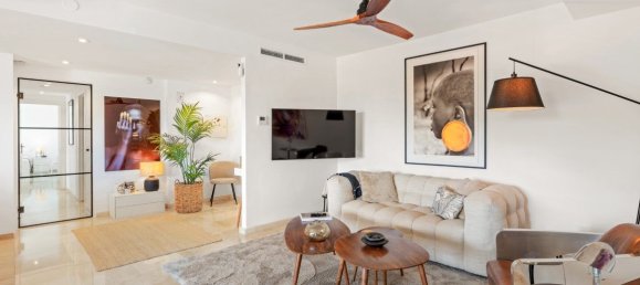 3 bedrooms Apartment in La Quinta, Spain No. 149913 2