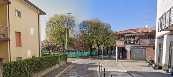 Квартира с 3 комнатами в Озио Сотто, Италия № 4882 2