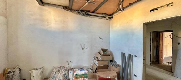 4 rooms Apartment in Florence, Italy No. 37159 19