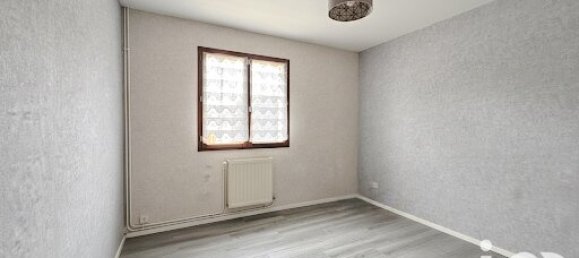 4 bedrooms House in Gallardon, France No. 323944 22