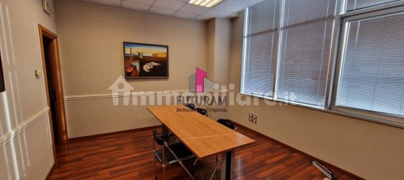 3 rooms Warehouse in Vicenza, Italy No. 108123 5