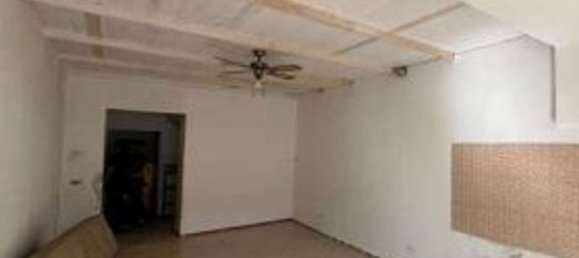 3 rooms Apartment in Venegono Superiore, Italy No. 8430 5