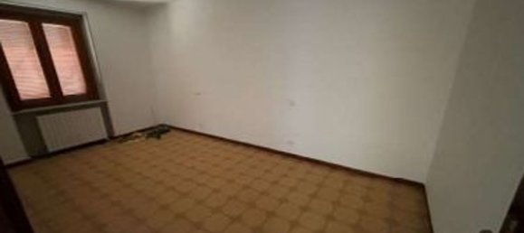 3 rooms Apartment in Venegono Superiore, Italy No. 8430 8