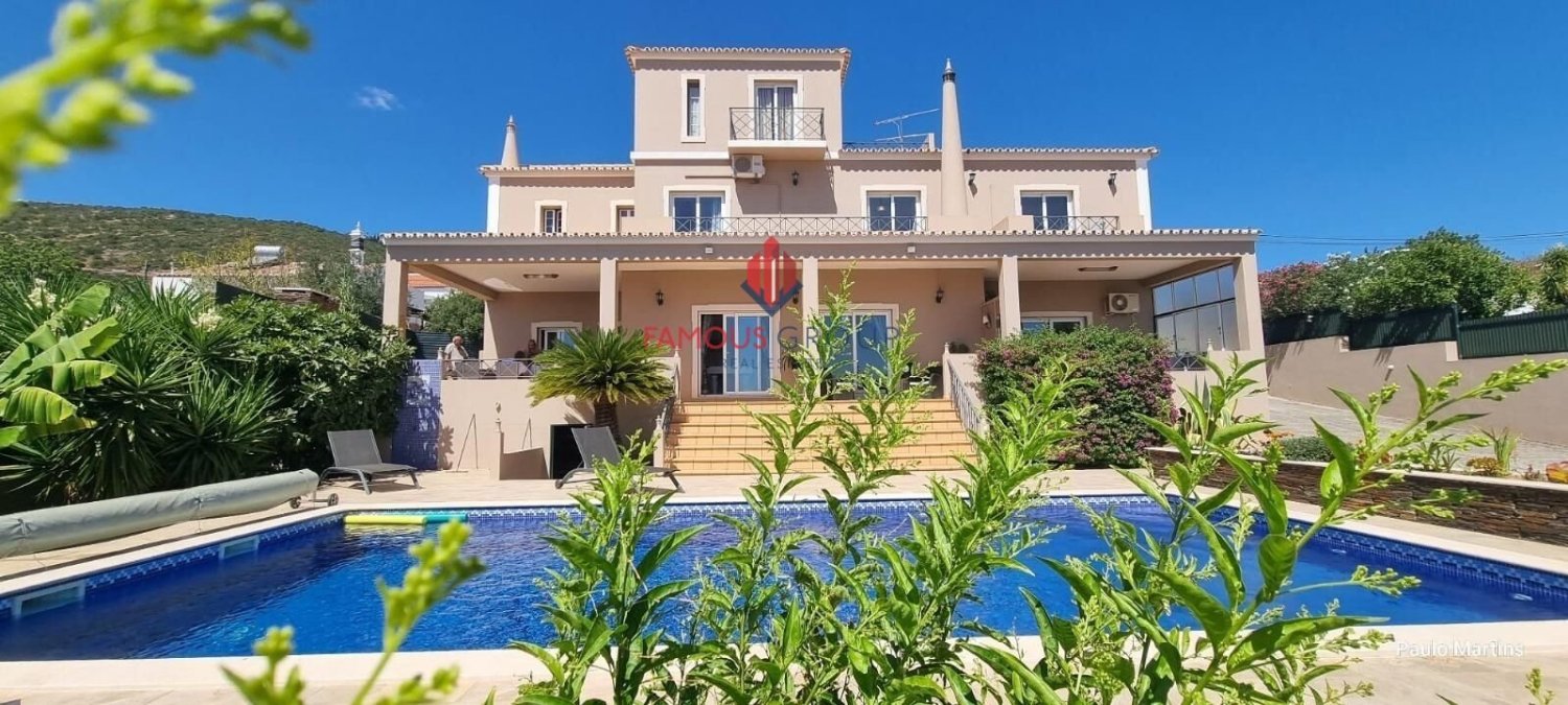 7 bedrooms Villa in Faro, Portugal No. 324394