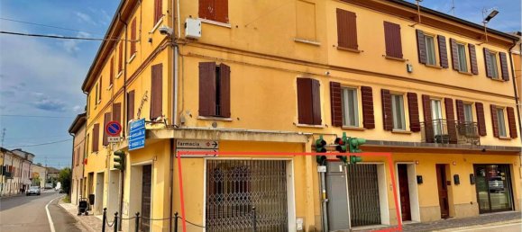 132m² Commercial property in Rolo, Italy No. 302754 18