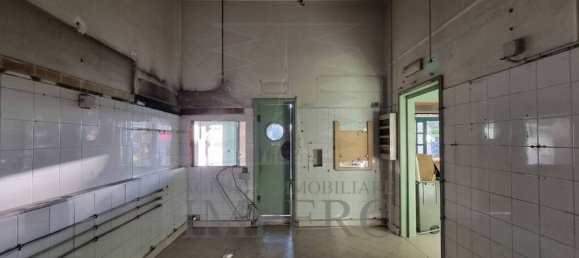 Propiedad comercial de 3 habitaciónes en Ospedaletti, Italy No. 83024 13
