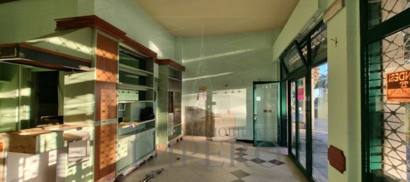 Propiedad comercial de 3 habitaciónes en Ospedaletti, Italy No. 83024 8